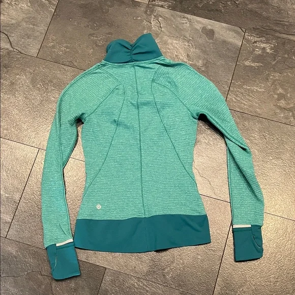 Lululemon 3/4 zip Athletic Top - Picture 3 of 4
